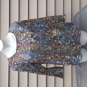 Sno Skins Colorful Hi Lo  Blouse Size  Large